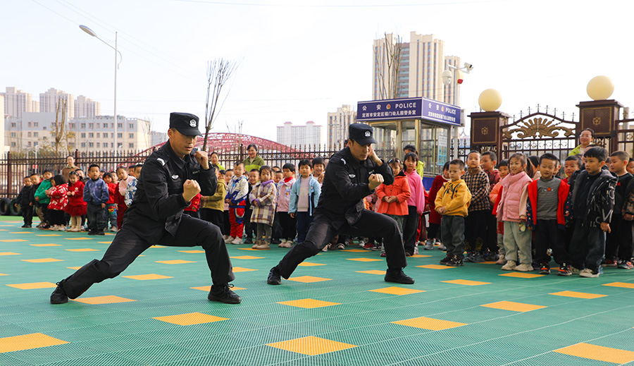 （WAqEＹ图片新闻）提升治安防控能力 (36827237)-20241122161921
