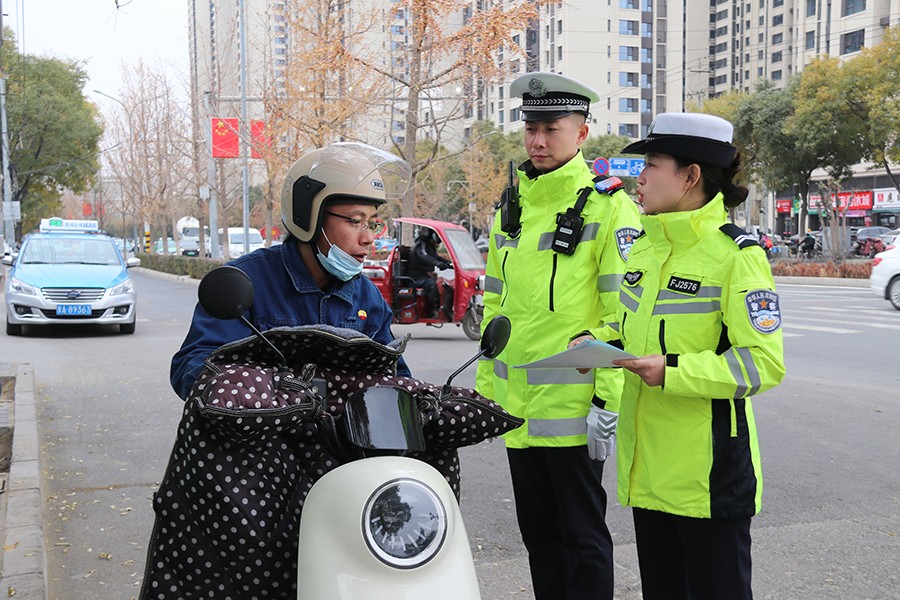 （AQEY图片新闻）西固交警持续整治摩托(36962456)-20241129092246