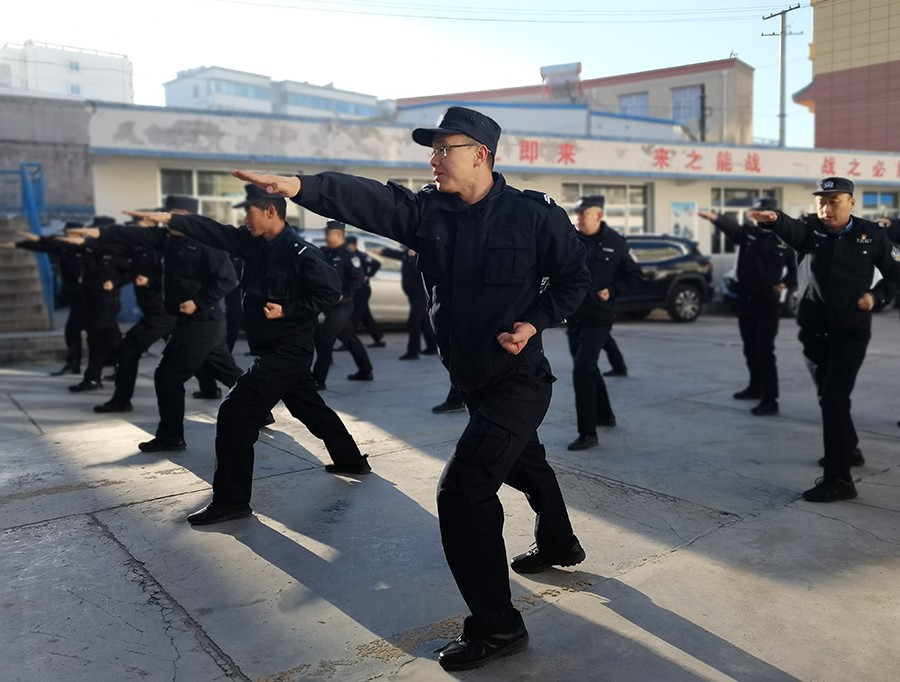 （AqEY，图片新闻）冬季练兵强技能(36978285)-20241129174747