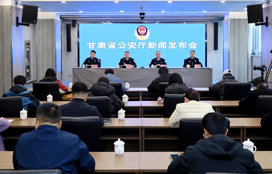 （wAqEＹ配图）我省开展“一盔一带”守(37105729)-20241205175730
