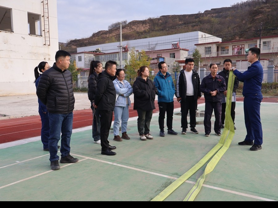 （QEY消防专栏 配图）敞红门 展风采(37134892)-20241206121901