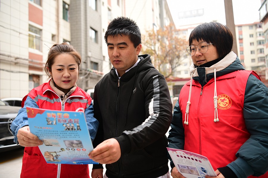 (QYE  图片新闻)反诈禁毒宣传不停歇(37509079)-20241222214040