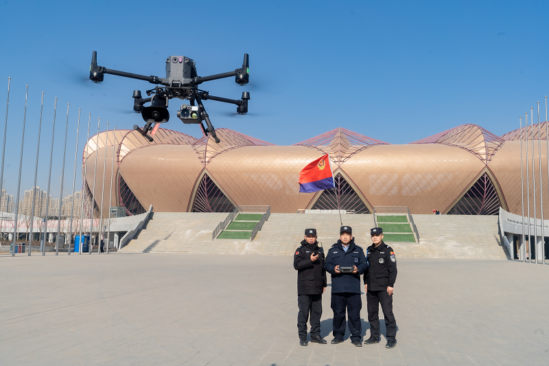 （QYE    配图，空中警务）警务围着(37674411)-20241230151749