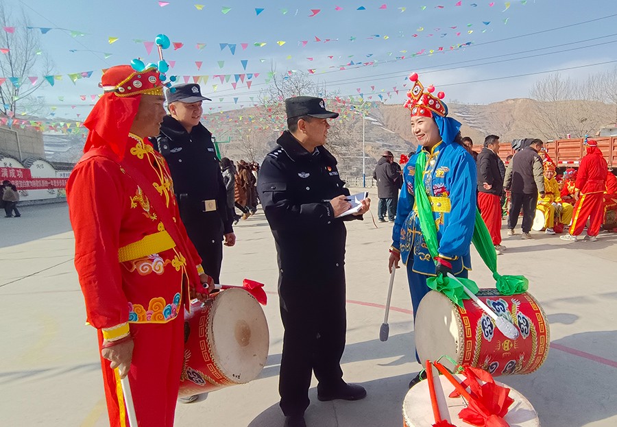 （WAqEY，图片新闻）开展走访活动 筑(38136167)-20250120162150