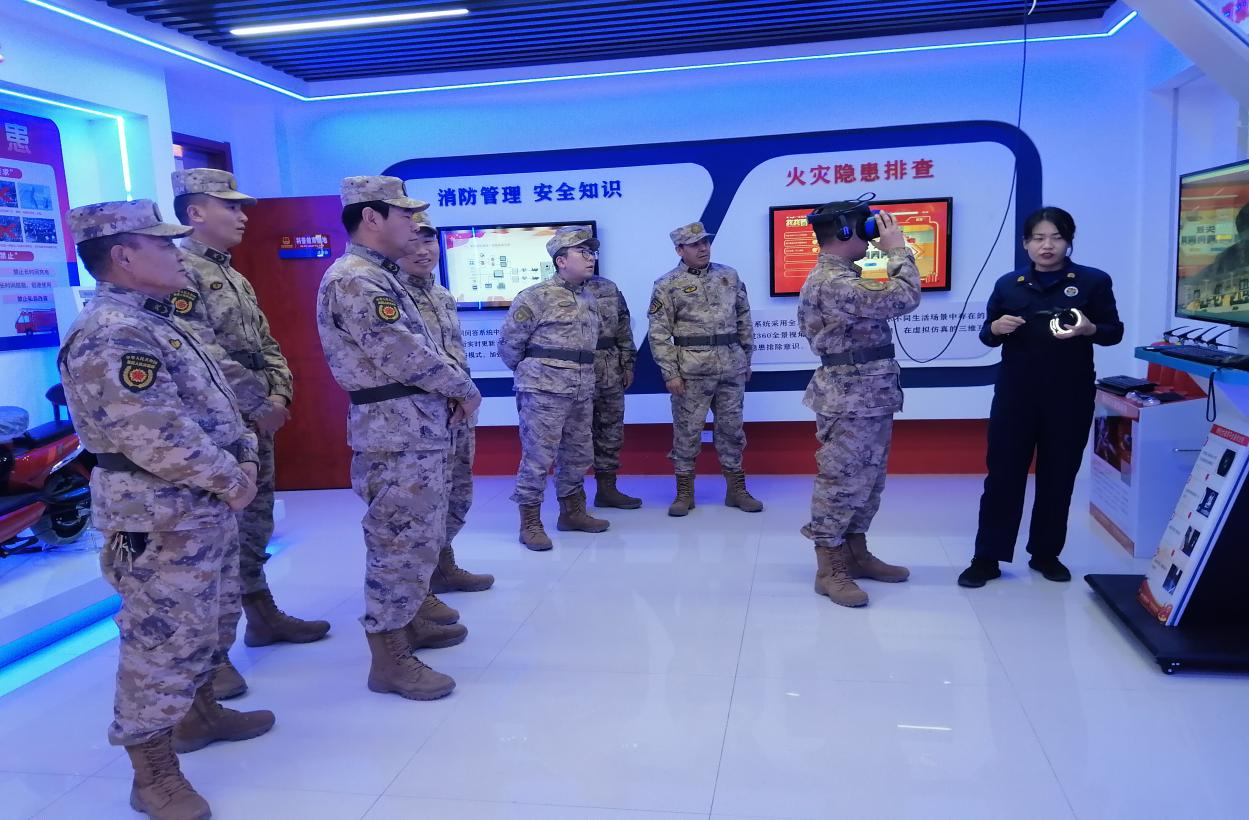 （qEY消防专栏 配图）“零距离”感受“(38371481)-20250126160900