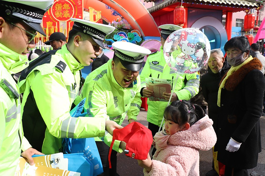 （WAqEＹ图片新闻）民俗社火闹新春 交(38554060)-20250211093854