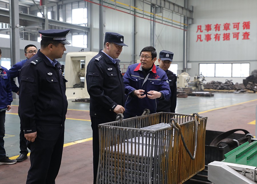 WAEqY图片新闻：安定公安为企业发展保(38597856)-20250212160727