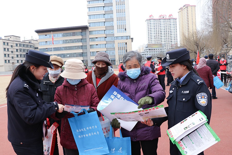 （wAQEY，图片新闻）安定民警参加“雷(39081443)-20250306102151