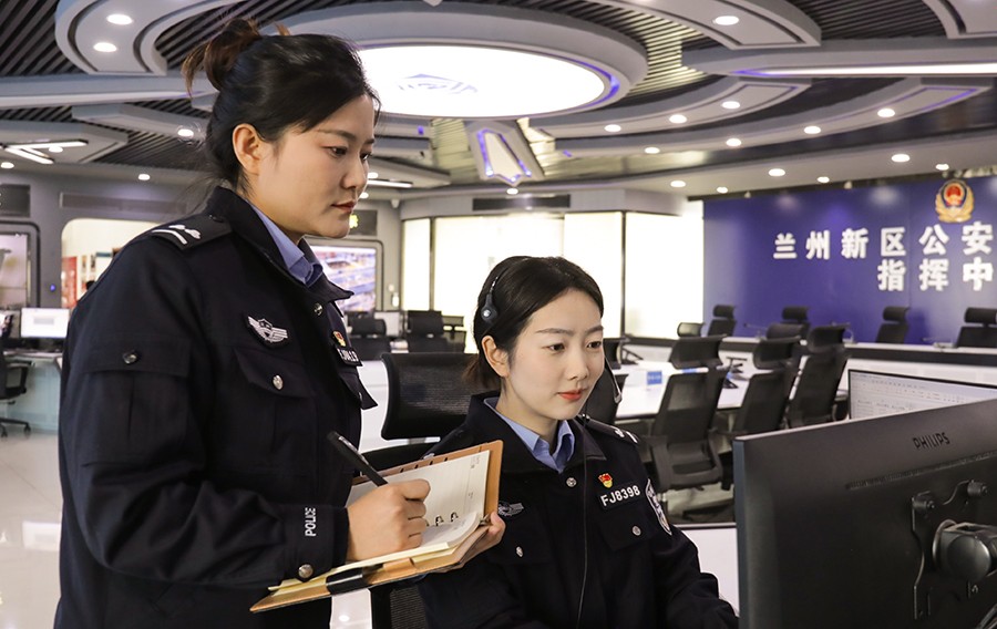 （AQEＹ配图2）连接社会冷暖 _ 守护(39174987)-20250310154056