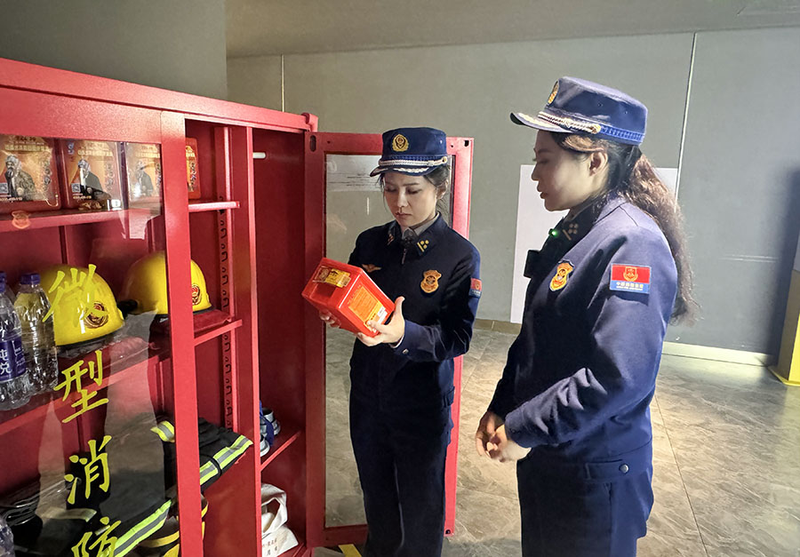 （WAqEＹ图片新闻）城关消防严把消防产(39545543)-20250318161837