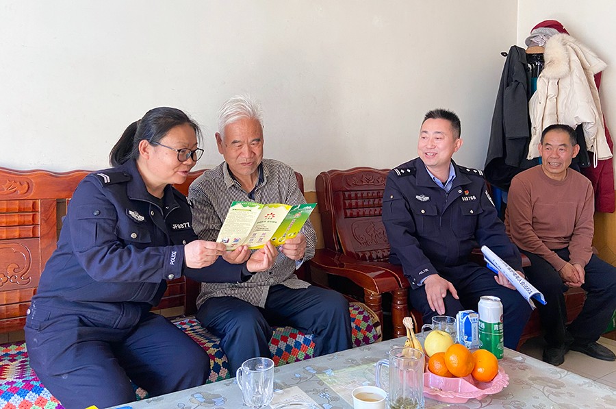 （WAQEY，配图）警网协同共筑反诈防线(39635576)-20250321150432
