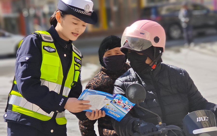 （WAqEY，图片新闻）一盔一带 安全常(39773428)-20250328162008