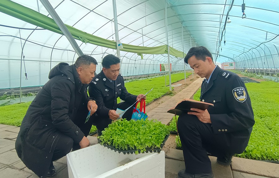 （QＹE配图）东乡：助力民企在法治轨道上(39804368)-20250331170156