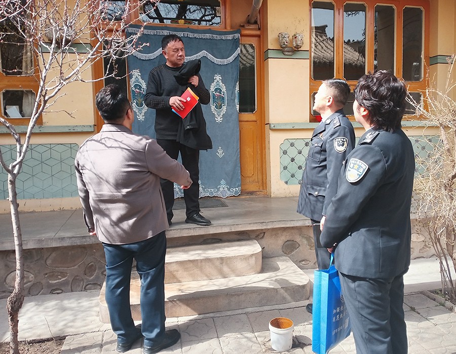 （WAQYE  图片新闻）普法宣传进家户(39918409)-20250407154510