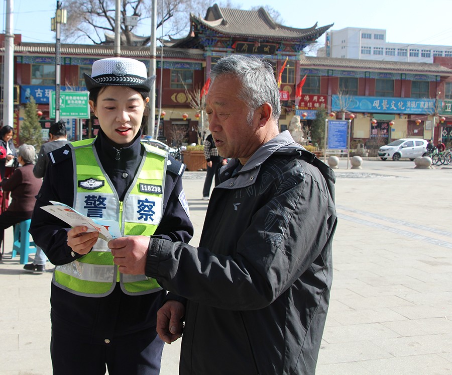 (wAQEY图片新闻，)交通安全宣传进社(39968370)-20250408164007