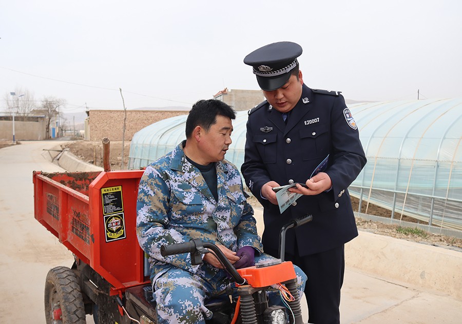 (WAqEＹ图片新闻)强化宣传 全力守护(40051695)-20250411162838
