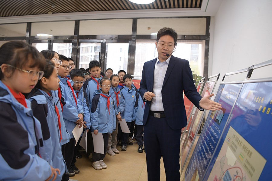 （QYE配图）“千古巨制——《四库全书》(40069041)-20250414095110