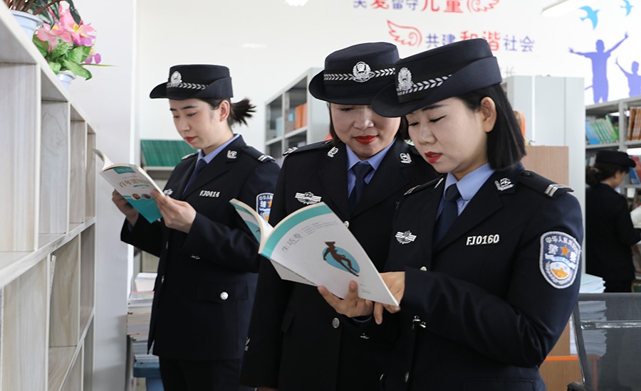 （wAqEY图片新闻）全民读书  陶情怡(40307371)-20250423164025