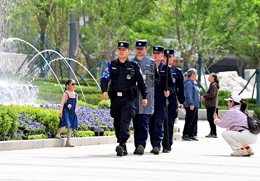 （AqEＹ配图2）兰州东方红广场综合警务(40507506)-20250501172753