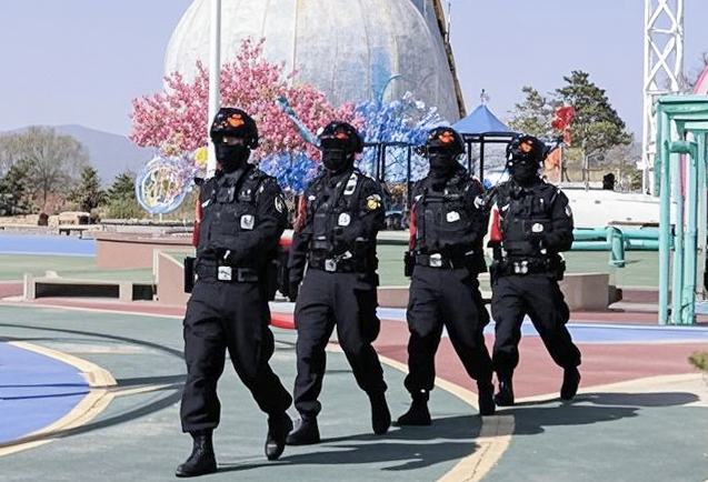 （AQEＹ配图２）古浪公安：护航游客平安(40632327)-20250508164445