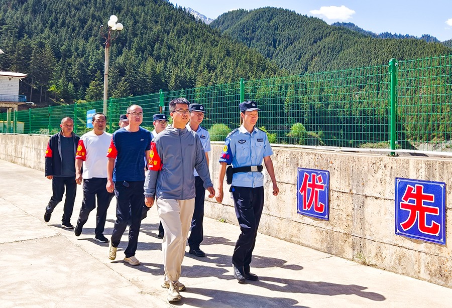 （wAQEY图片新闻）守护绿色家园(41478379)-20250617111009