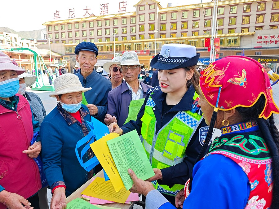 （WAqEY，图片新闻）卓尼交警扎实开展(41563890)-20250619155206