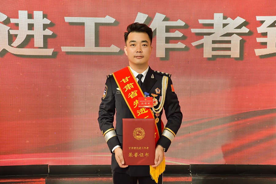 （qEY，“劳动最光荣”栏目稿件，配图2(41574631)-20250620091536