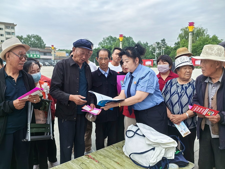（WAqEＹ图片新闻）守住“钱袋子” 护(41566952)-20250620150227