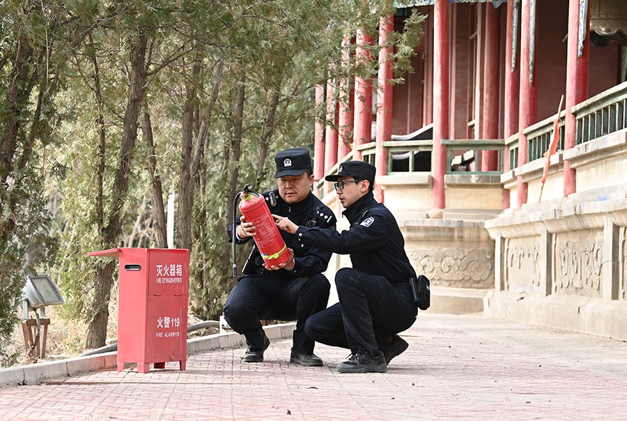 （qEY配图3）法治之笔描绘生态新画卷(41620741)-20250623102634
