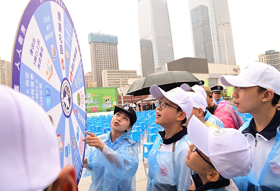 （WAqEY，图片新闻2）兰州市城关区举(41669074)-20250624171853