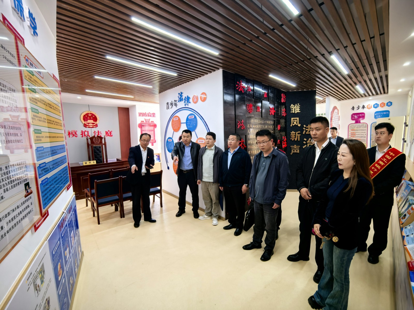 (AQEY 配图）打造“金融+普法”微课(41676733)-20250625105916
