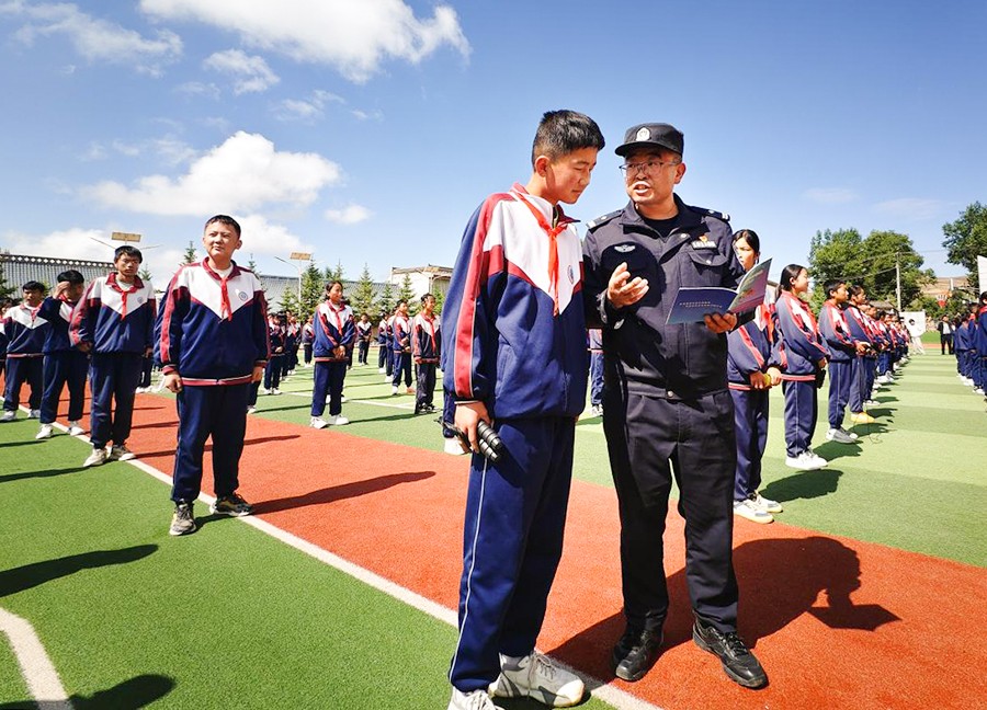 （wAqEＹ图片新闻）临潭公安开展防范青(41729811)-20250630114136