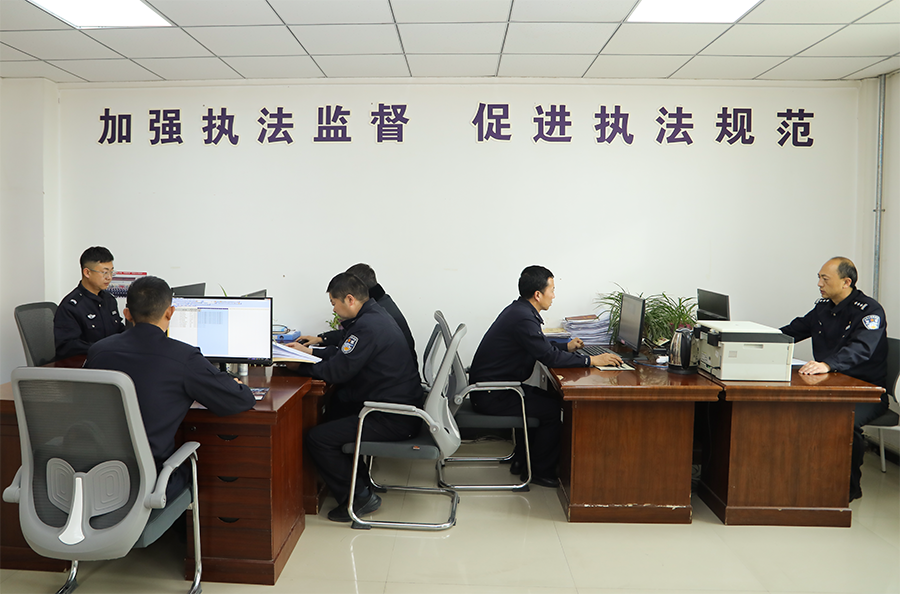 （WAQEY配图）东乡公安：为执法权力套(41898018)-20250704160835