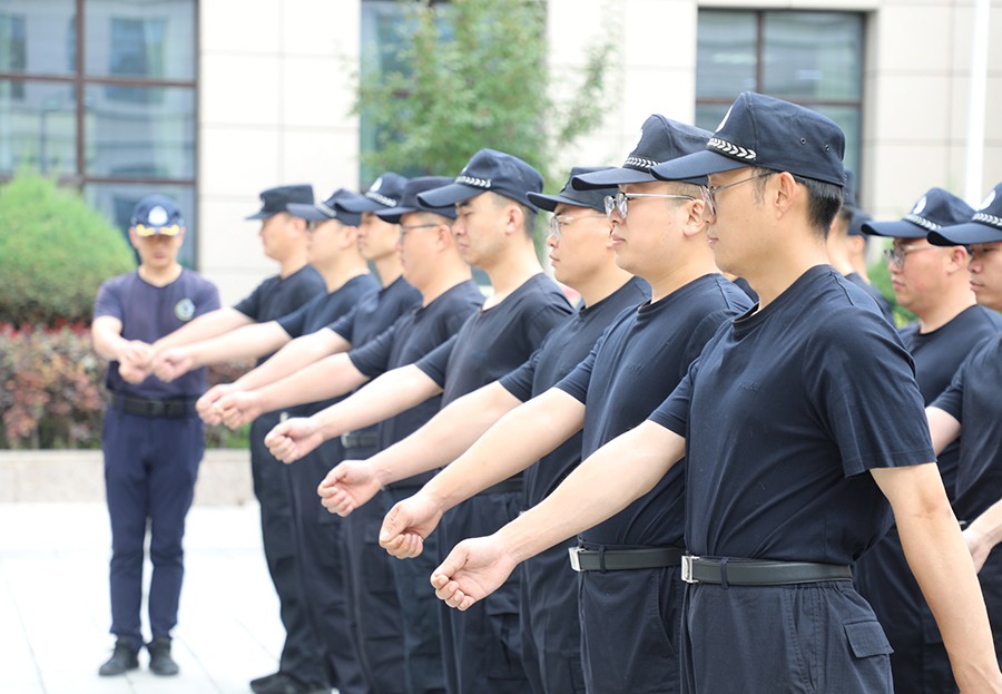 (WAEQY)图片新闻_安定公安开展辅警(42637595)-20250806154235