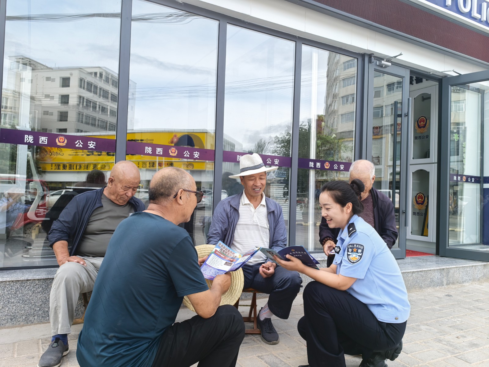 （WAQEY，图片新闻）提高群众防诈“免(43179266)-20250831182657