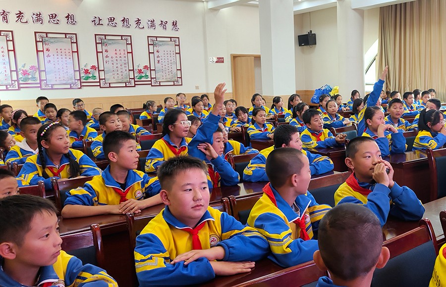 (AQEY配图)一堂生动实用的法治教育课(43210884)-20250901152803 (AQEY配图)一堂生动实用的法治教育课(43210884)-20250901152803