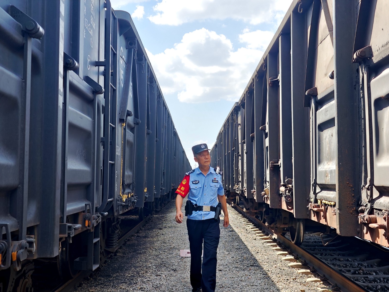 （AQEY，配图3）兰铁公安完成暑运安全(43244327)-20250902100546