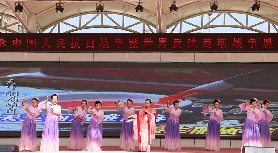 （AＹE  大墙内外636期  配图１）(43551441)-20250912104039