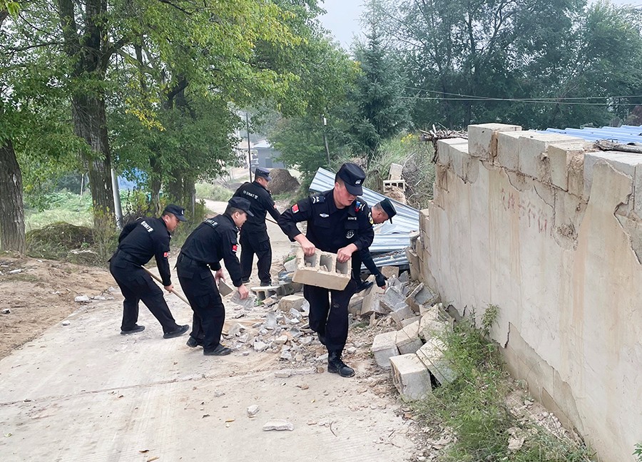 （WAQEＹ配图1）地震突袭 定西公安火(44035462)-20250928113634