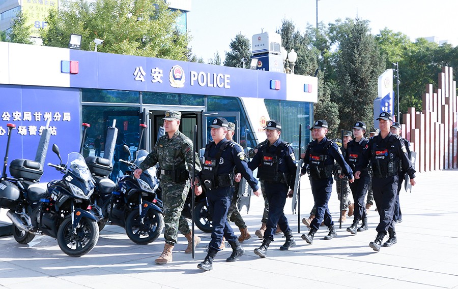 （AQEY图片新闻）节日期间联勤巡逻护平(44119507)-20251004204110