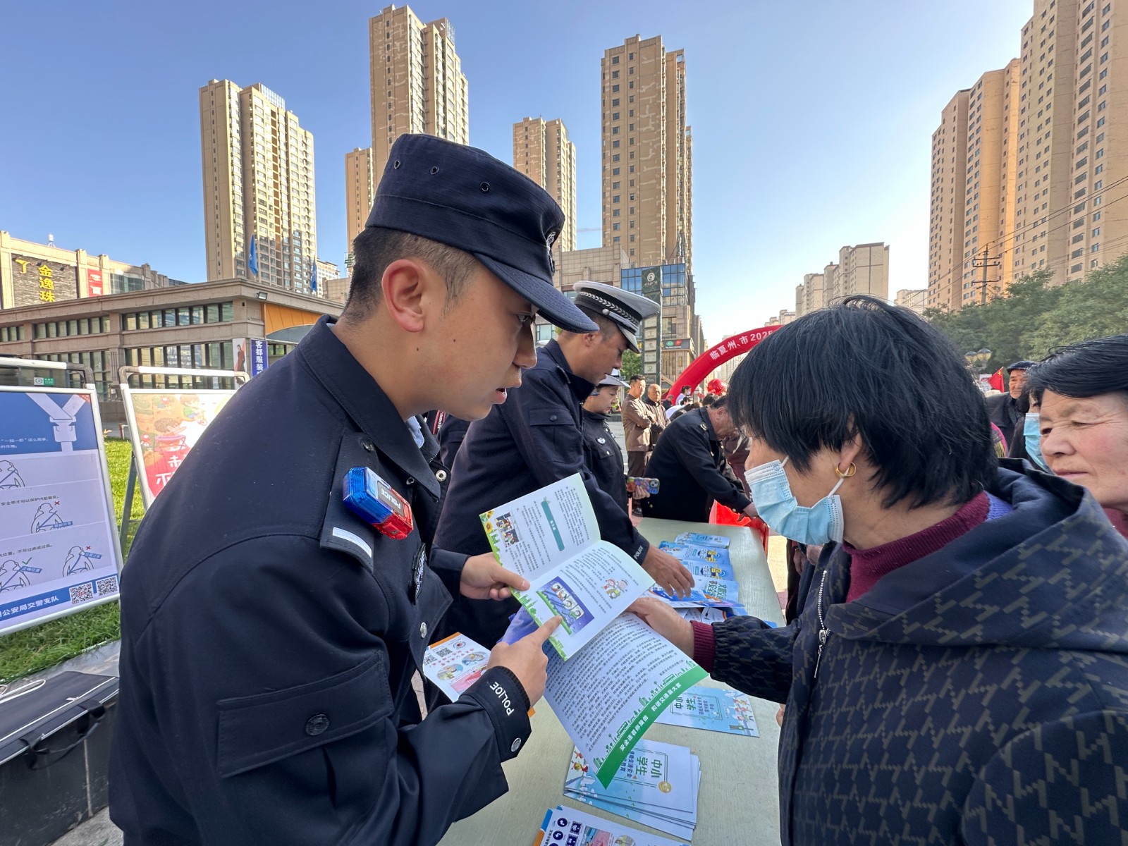 （WAqEY图片新闻）宣传防灾减灾知识 (44208874)-20251016104628