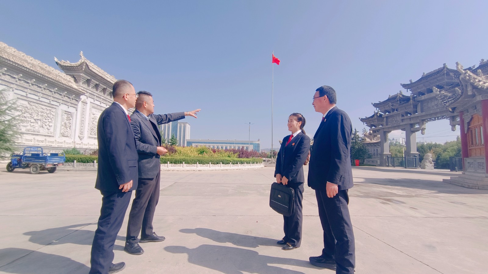 （wAqEY，图片新闻）变“坐堂问案”为(44289539)-20251017170453