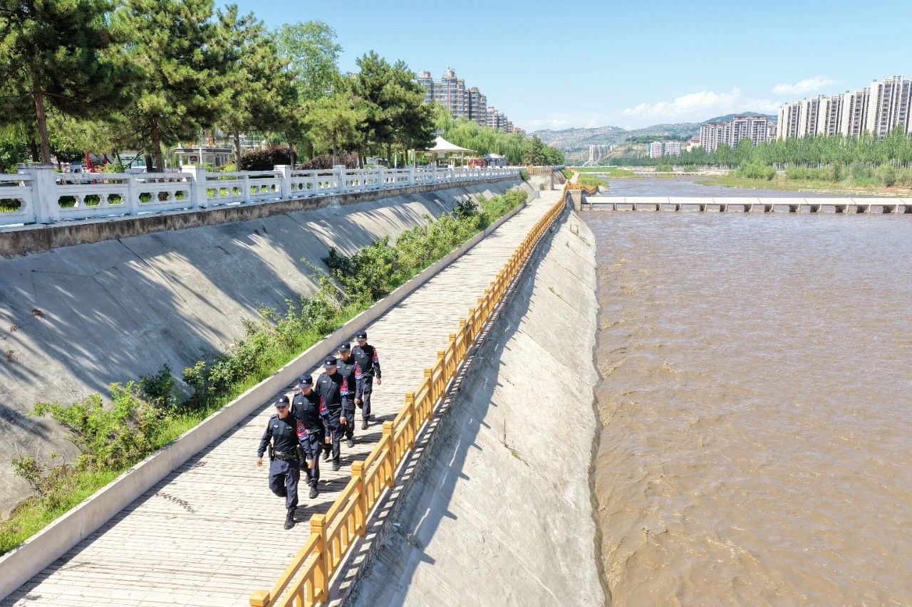 （WAqEY，配图1）藏蓝卫士守护大夏河(44393783)-20251022155438