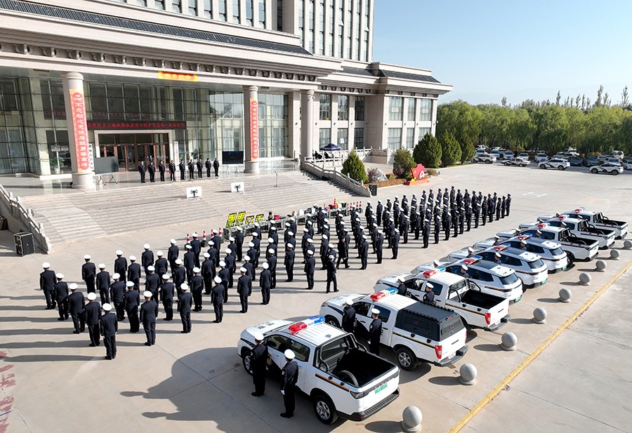 （wAQEY图片新闻）张掖市公安局统一配(44463932)-20251027170722