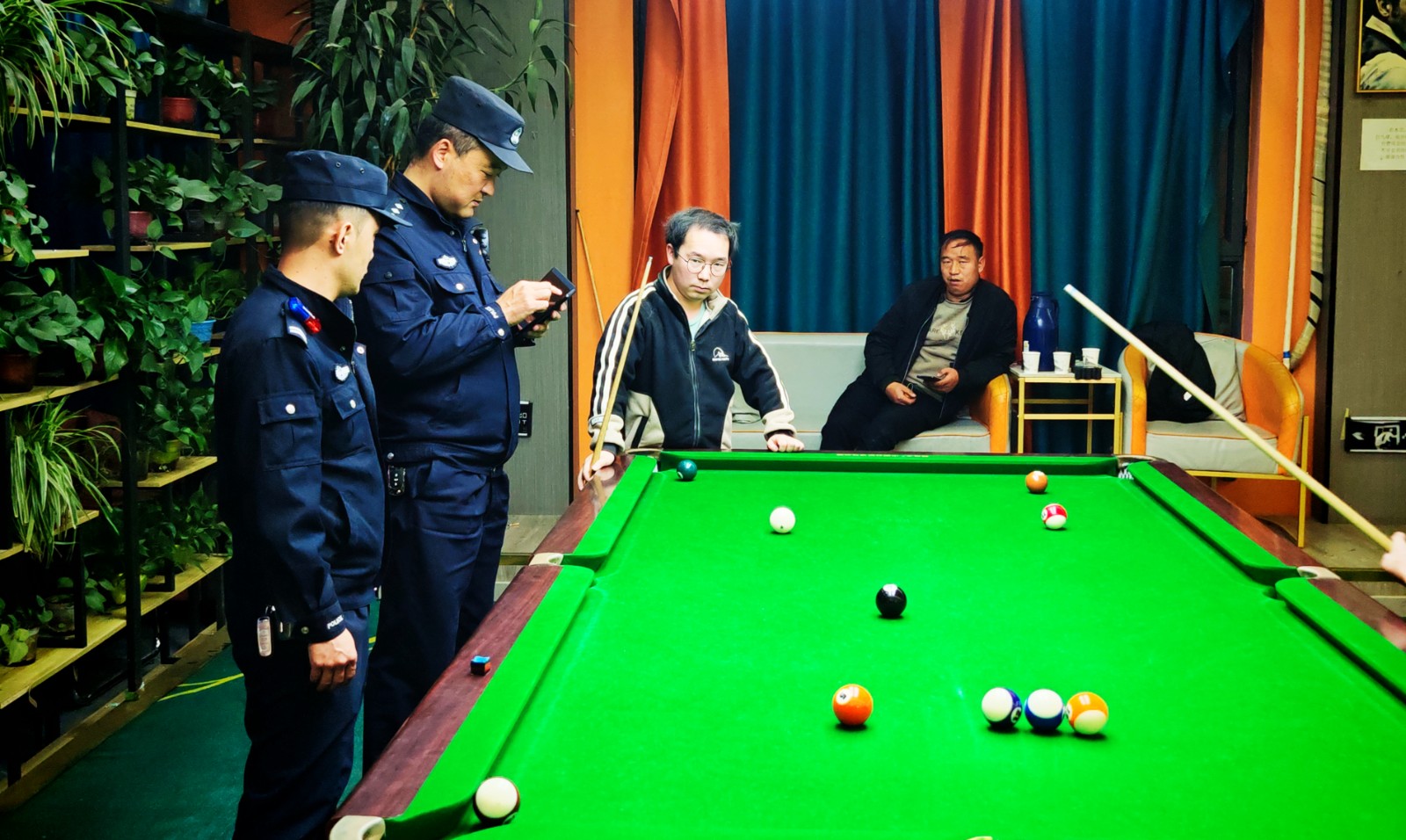 （WAqEY，配图2）临夏县公安：“亥时(44489266)-20251028152804