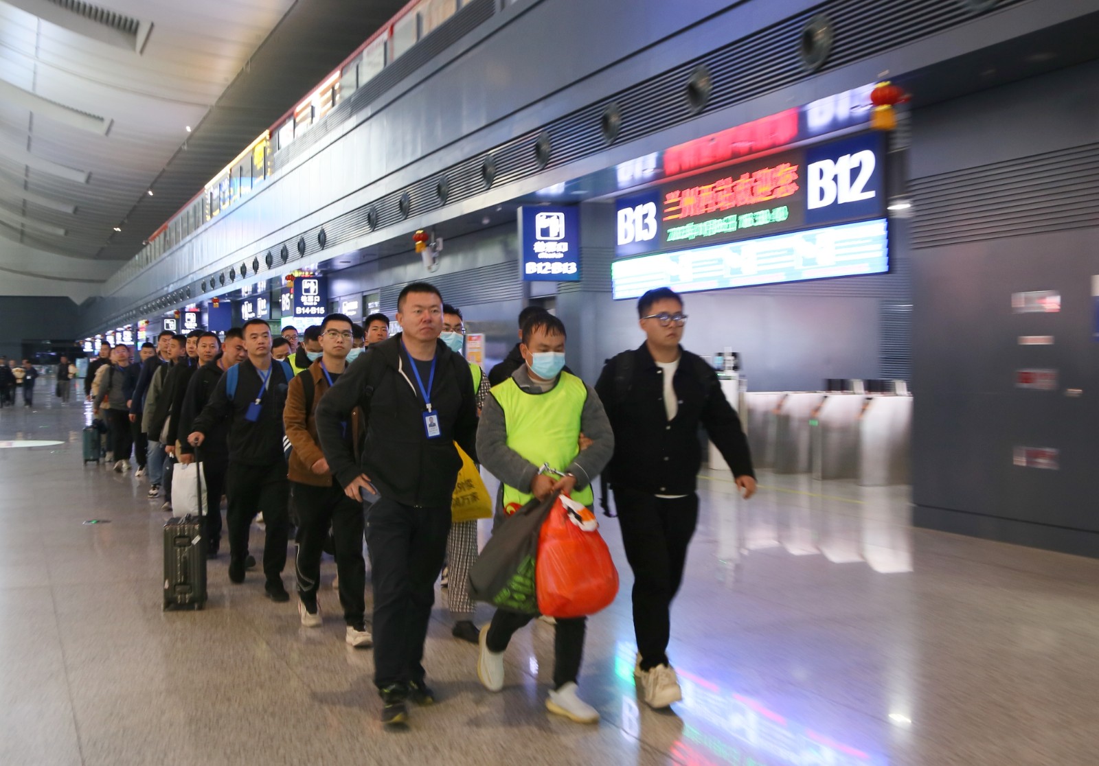 （QＹE   配图１）2025，他们战绩(46303448)-20260109092727